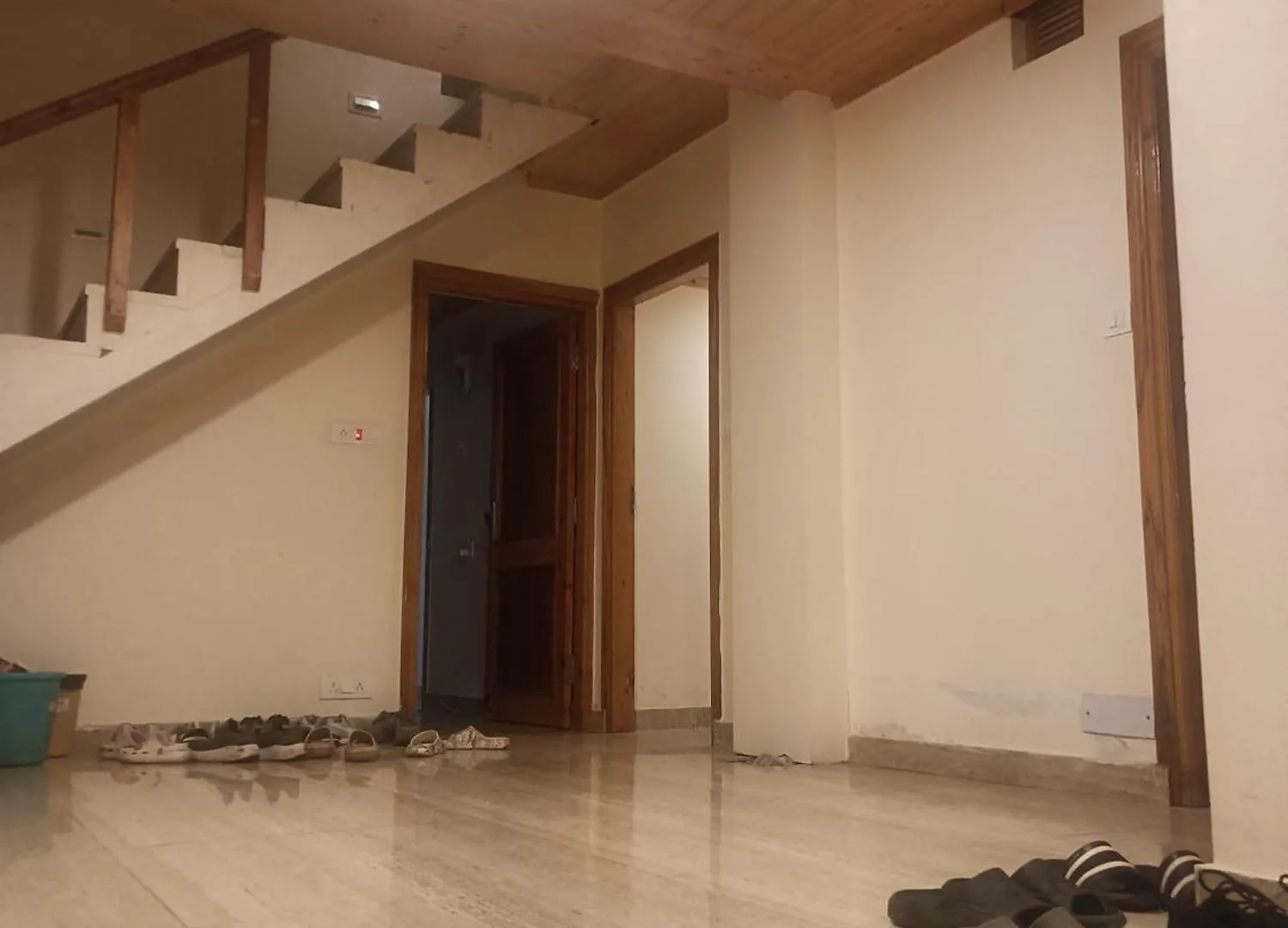 Zoz Sm9 Hotell Shimla